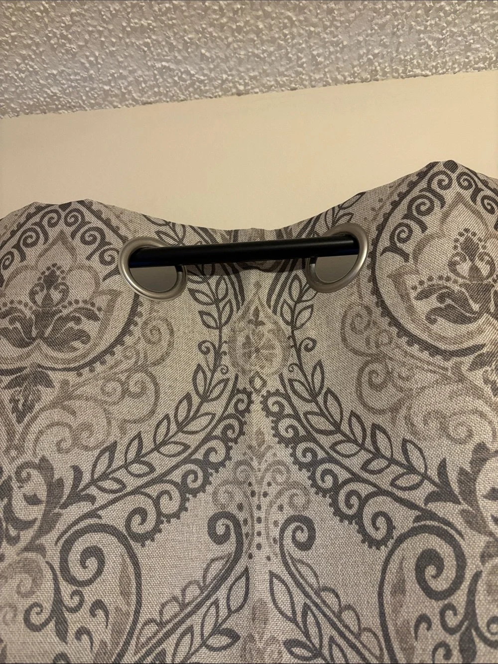 N/A two curtain